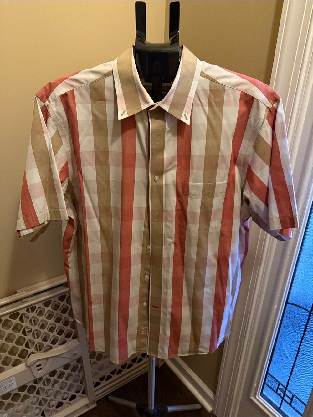 Daniel Cremieux Short-Sleeve Button-Down in Red and Tan Striped Plaid